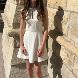 Elizabeth and James dress 00 white